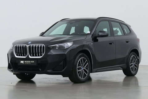 BMW X1 xDrive25e | M Sport | Adaptief M-onderstel | Camera | Adaptieve LED | Cruise Control | Stoelverwarming