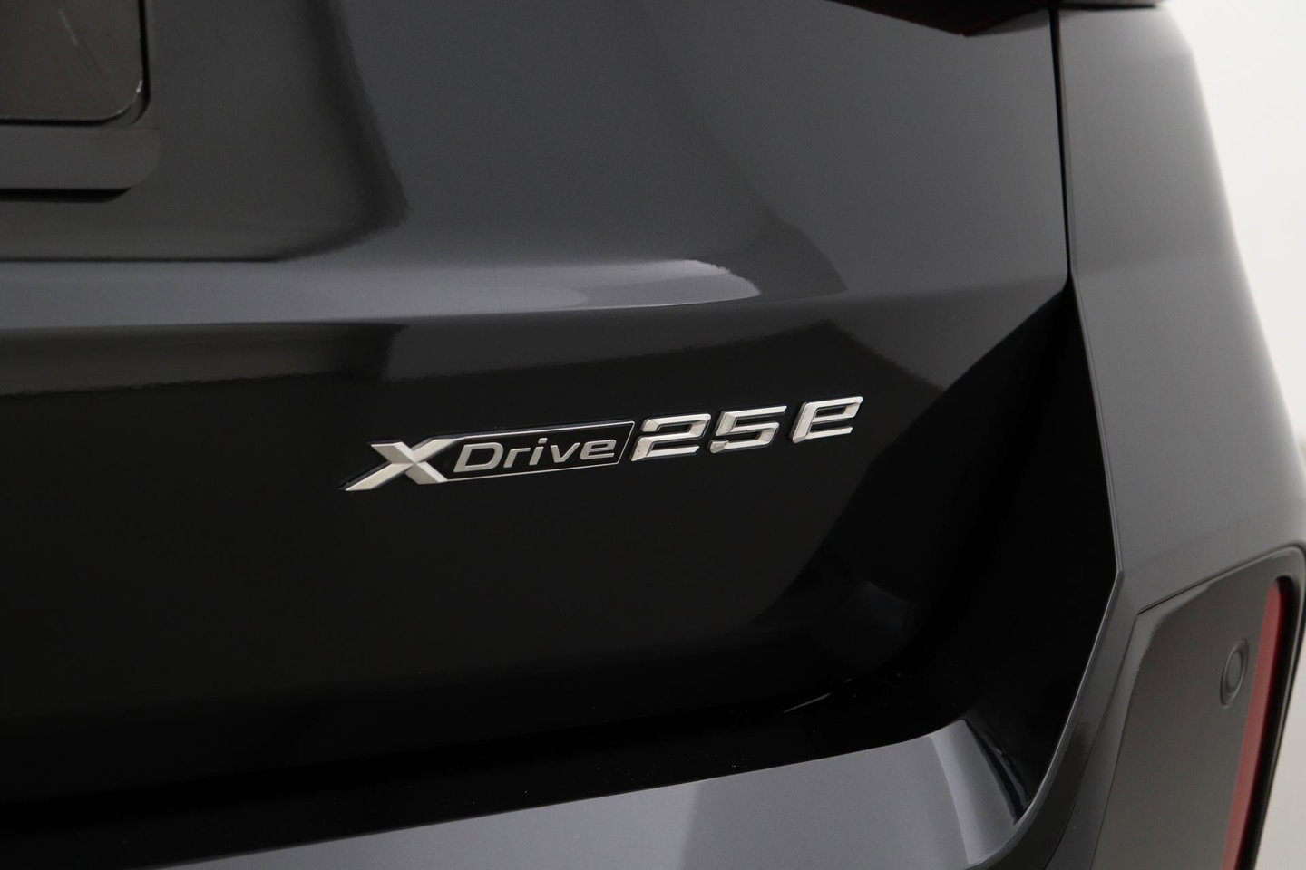 BMW X1 xDrive25e | M Sport | Adaptief M-onderstel | Camera | Adaptieve LED | Cruise Control | Stoelverwarming