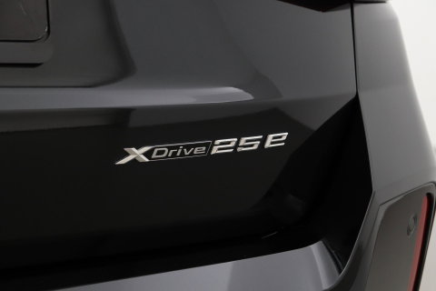 BMW X1 xDrive25e | M Sport | Adaptief M-onderstel | Camera | Adaptieve LED | Cruise Control | Stoelverwarming