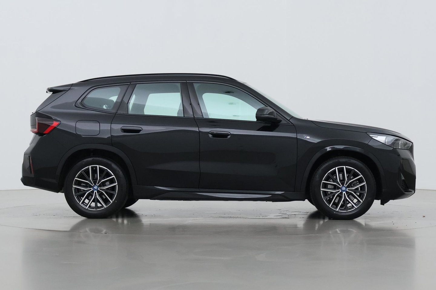 BMW X1 xDrive25e | M Sport | Adaptief M-onderstel | Camera | Adaptieve LED | Cruise Control | Stoelverwarming