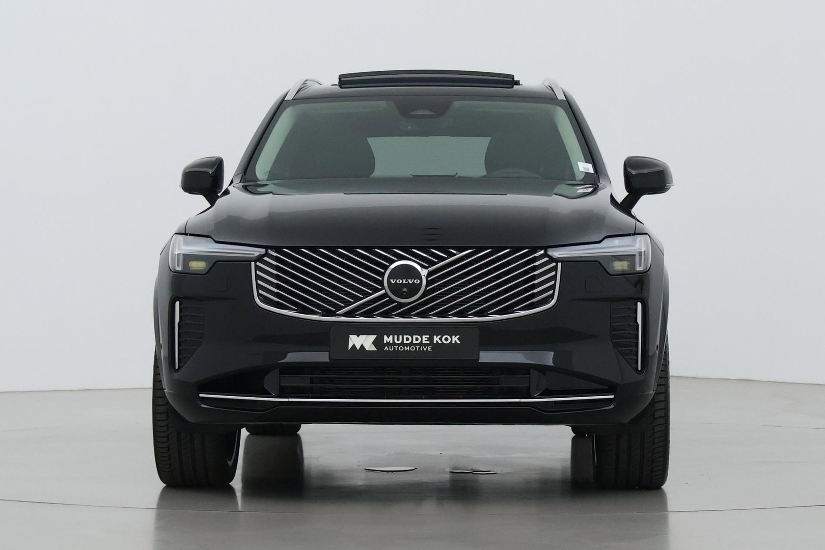 Volvo XC90 T8 Ultra Bright | MY27 | Harman/Kardon | Panoramadak | Trekhaak | 360° Camera | Head-Up | ACC | 21 Inch
