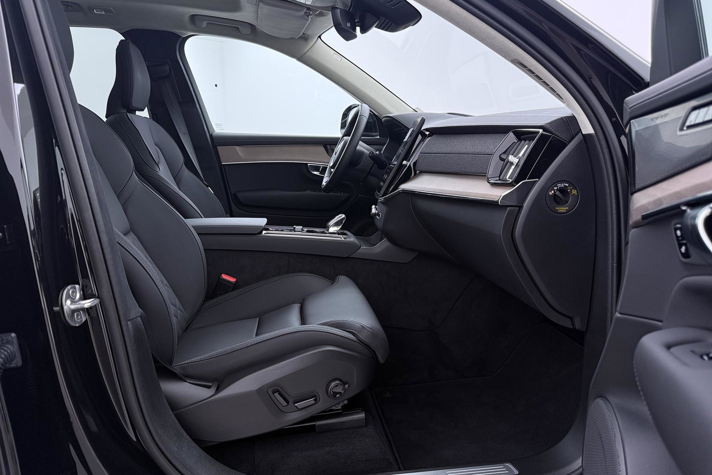 Volvo XC90 T8 Ultra Bright | MY27 | Harman/Kardon | Panoramadak | Trekhaak | 360° Camera | Head-Up | ACC | 21 Inch