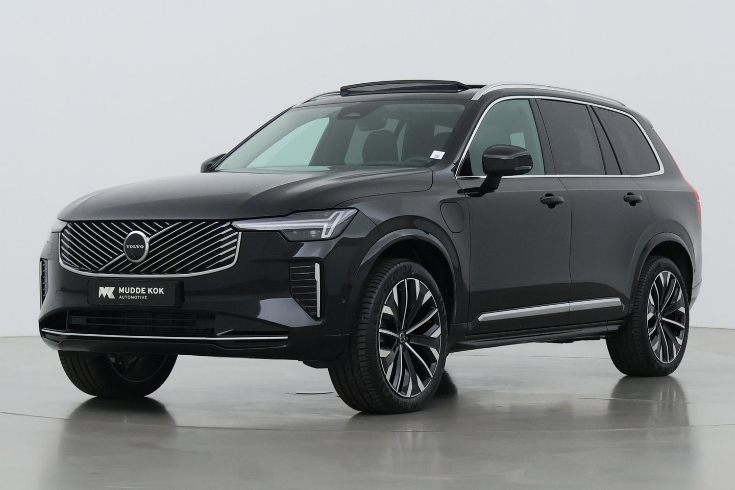 Volvo XC90 T8 Ultra Bright | MY27 | Harman/Kardon | Panoramadak | Trekhaak | 360° Camera | Head-Up | ACC | 21 Inch