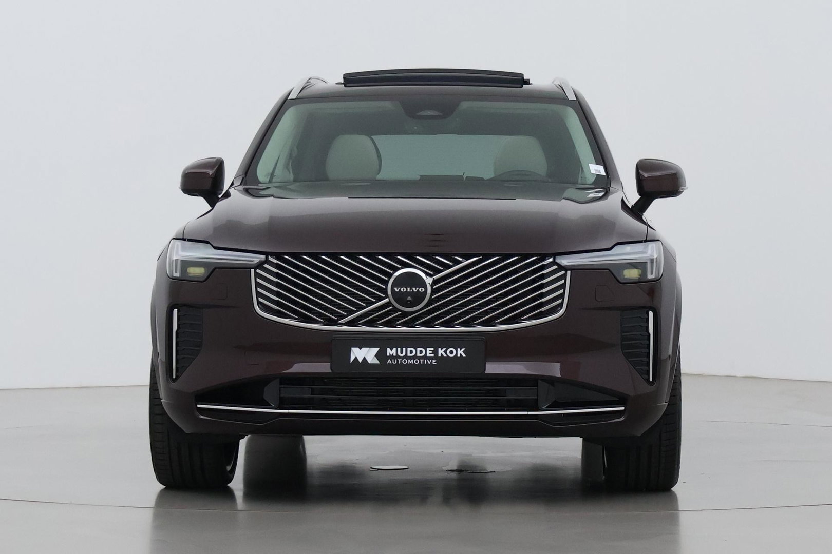 Volvo XC90 T8 Ultra Bright | Bowers&Wilkins | Luchtvering | Trekhaak | Panoramadak | 360° Camera | Massage | Stoelventilatie | 22 Inch