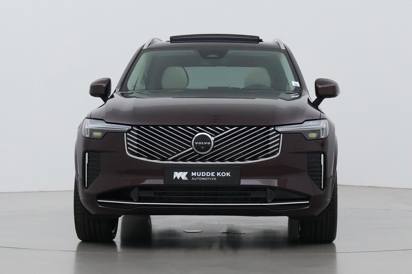 Volvo XC90 T8 Ultra Bright | Bowers&Wilkins | Luchtvering | Trekhaak | Panoramadak | 360° Camera | Massage | Stoelventilatie | 22 Inch