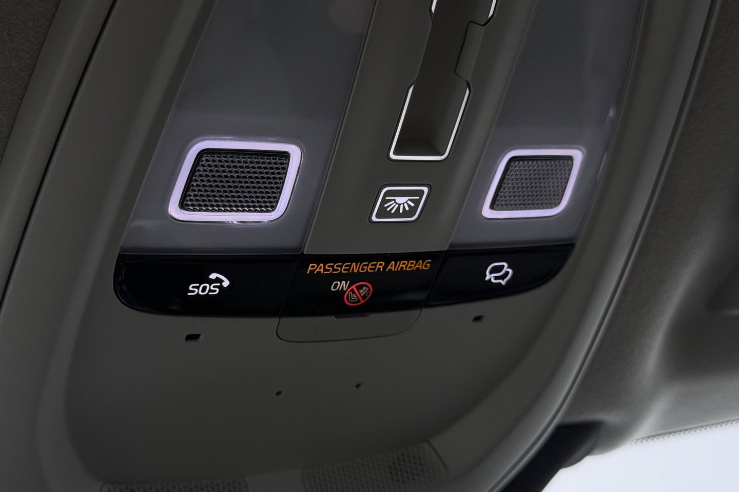 Volvo XC90 T8 Ultra Bright | Bowers&Wilkins | Luchtvering | Trekhaak | Panoramadak | 360° Camera | Massage | Stoelventilatie | 22 Inch