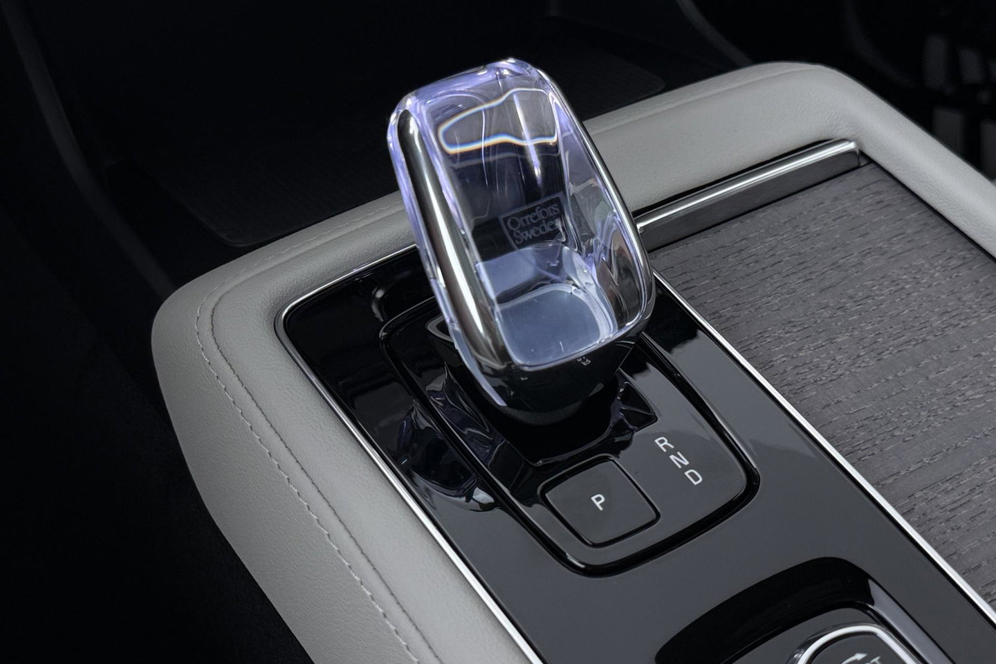 Volvo XC90 T8 Ultra Bright | Bowers&Wilkins | Luchtvering | Trekhaak | Panoramadak | 360° Camera | Massage | Stoelventilatie | 22 Inch