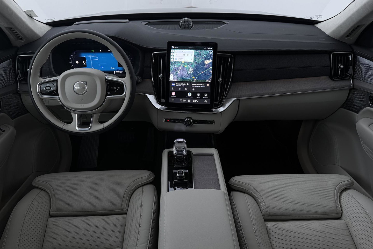 Volvo XC90 T8 Ultra Bright | Bowers&Wilkins | Luchtvering | Trekhaak | Panoramadak | 360° Camera | Massage | Stoelventilatie | 22 Inch