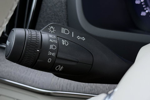 Volvo XC90 T8 Ultra Bright | Bowers&Wilkins | Luchtvering | Trekhaak | Panoramadak | 360° Camera | Massage | Stoelventilatie | 22 Inch