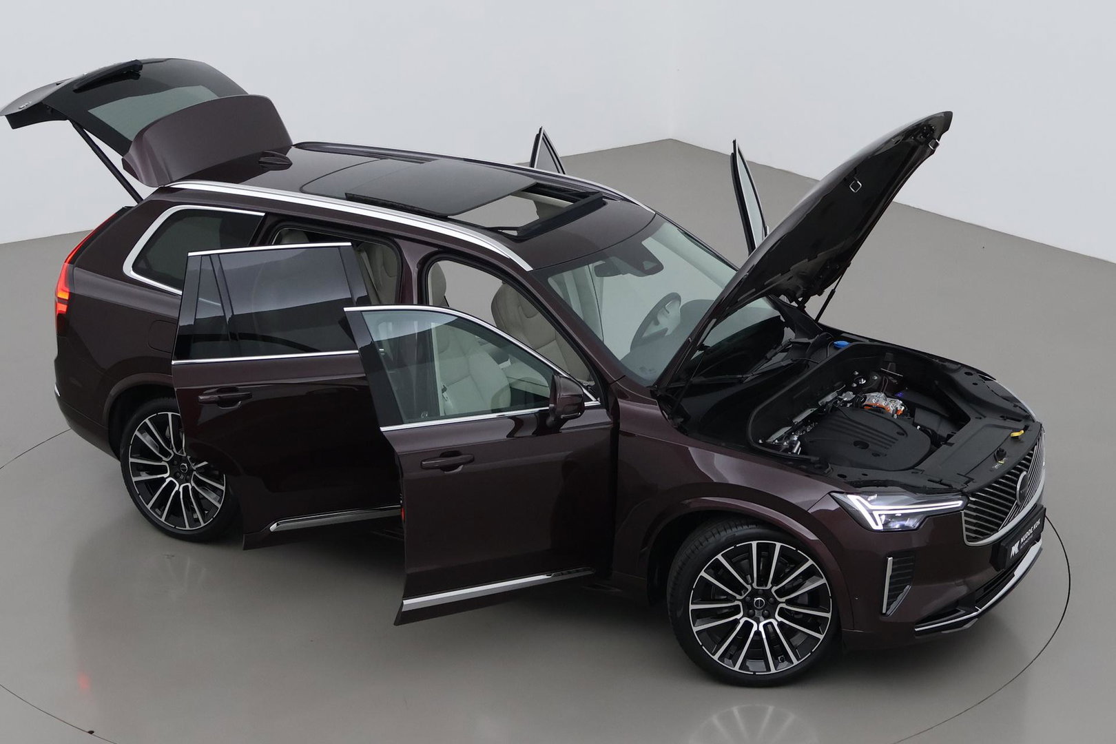 Volvo XC90 T8 Ultra Bright | Bowers&Wilkins | Luchtvering | Trekhaak | Panoramadak | 360° Camera | Massage | Stoelventilatie | 22 Inch