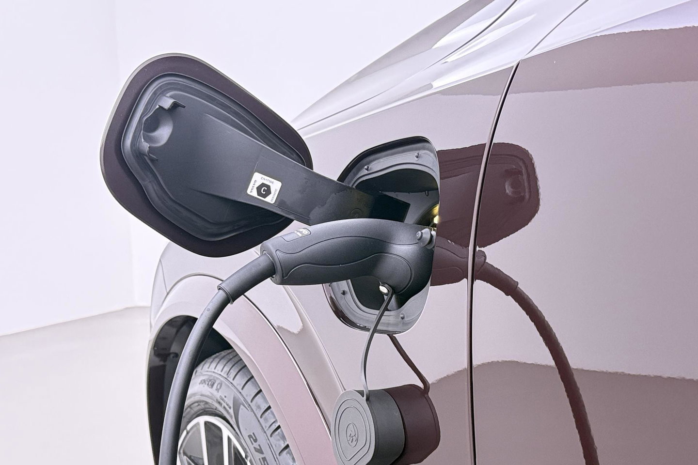 Volvo XC90 T8 Ultra Bright | Bowers&Wilkins | Luchtvering | Trekhaak | Panoramadak | 360° Camera | Massage | Stoelventilatie | 22 Inch