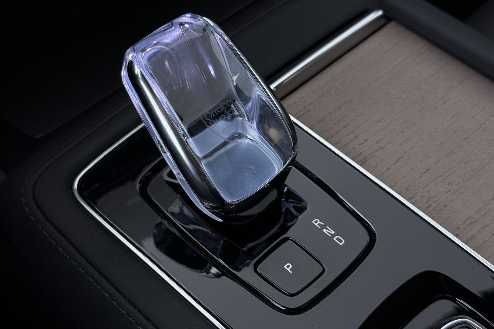 Volvo XC90 T8 Ultra Dark | MY27 | Harman/Kardon | Trekhaak | Panoramadak | 360° Camera | Head-Up | Pilot Assist | 21 Inch