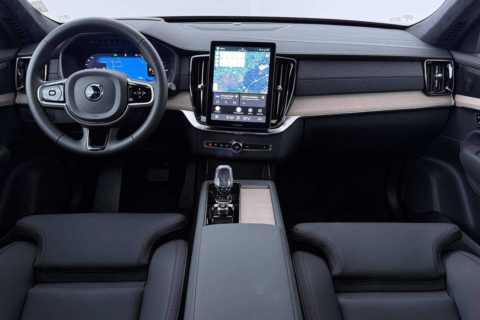 Volvo XC90 T8 Ultra Dark | MY27 | Harman/Kardon | Trekhaak | Panoramadak | 360° Camera | Head-Up | Pilot Assist | 21 Inch