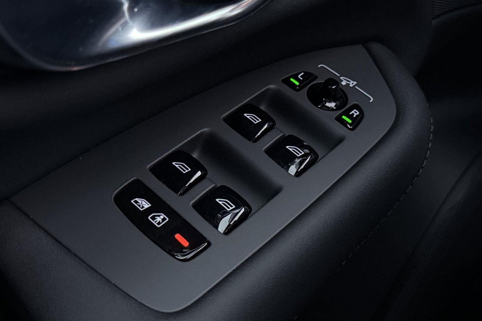 Volvo XC90 T8 Ultra Dark | MY27 | Harman/Kardon | Trekhaak | Panoramadak | 360° Camera | Head-Up | Pilot Assist | 21 Inch