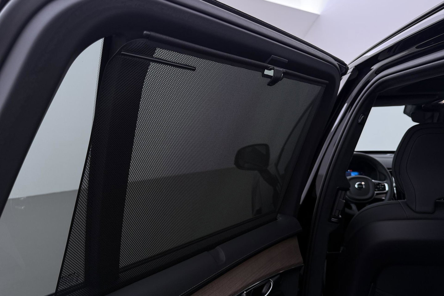 Volvo XC90 T8 Ultra Dark | MY27 | Harman/Kardon | Trekhaak | Panoramadak | 360° Camera | Head-Up | Pilot Assist | 21 Inch