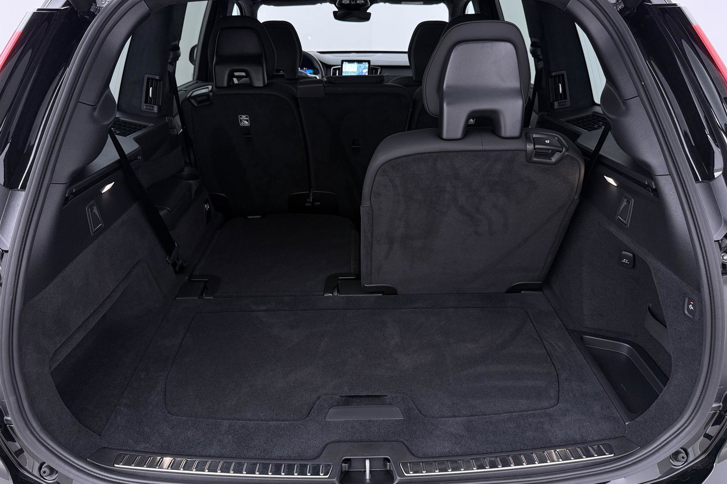 Volvo XC90 T8 Ultra Dark | MY27 | Harman/Kardon | Trekhaak | Panoramadak | 360° Camera | Head-Up | Pilot Assist | 21 Inch