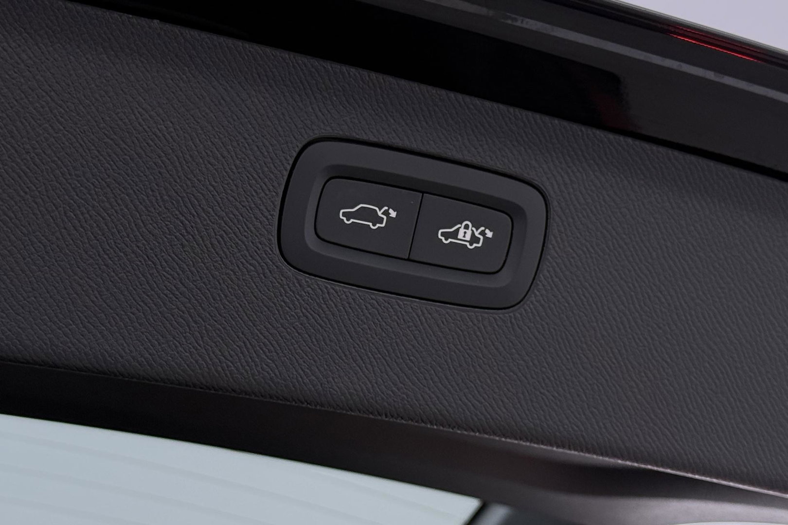 Volvo XC90 T8 Ultra Dark | MY27 | Harman/Kardon | Trekhaak | Panoramadak | 360° Camera | Head-Up | Pilot Assist | 21 Inch