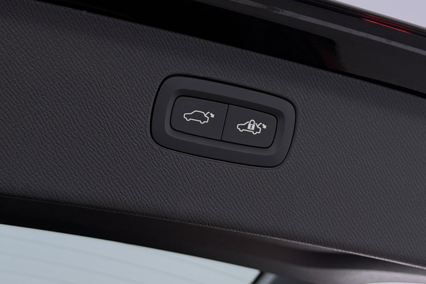 Volvo XC90 T8 Ultra Dark | MY27 | Harman/Kardon | Trekhaak | Panoramadak | 360° Camera | Head-Up | Pilot Assist | 21 Inch