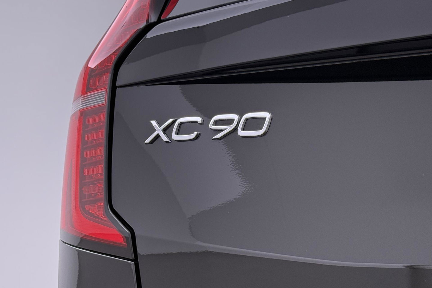 Volvo XC90 T8 Ultra Dark | MY27 | Harman/Kardon | Trekhaak | Panoramadak | 360° Camera | Head-Up | Pilot Assist | 21 Inch