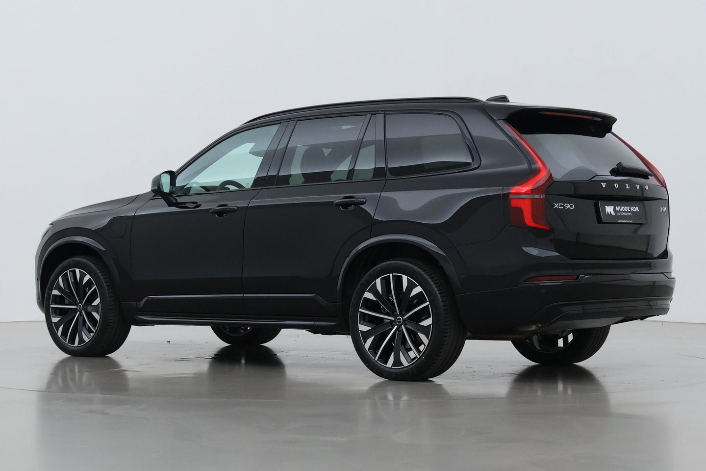 Volvo XC90 T8 Ultra Dark | MY27 | Harman/Kardon | Trekhaak | Panoramadak | 360° Camera | Head-Up | Pilot Assist | 21 Inch