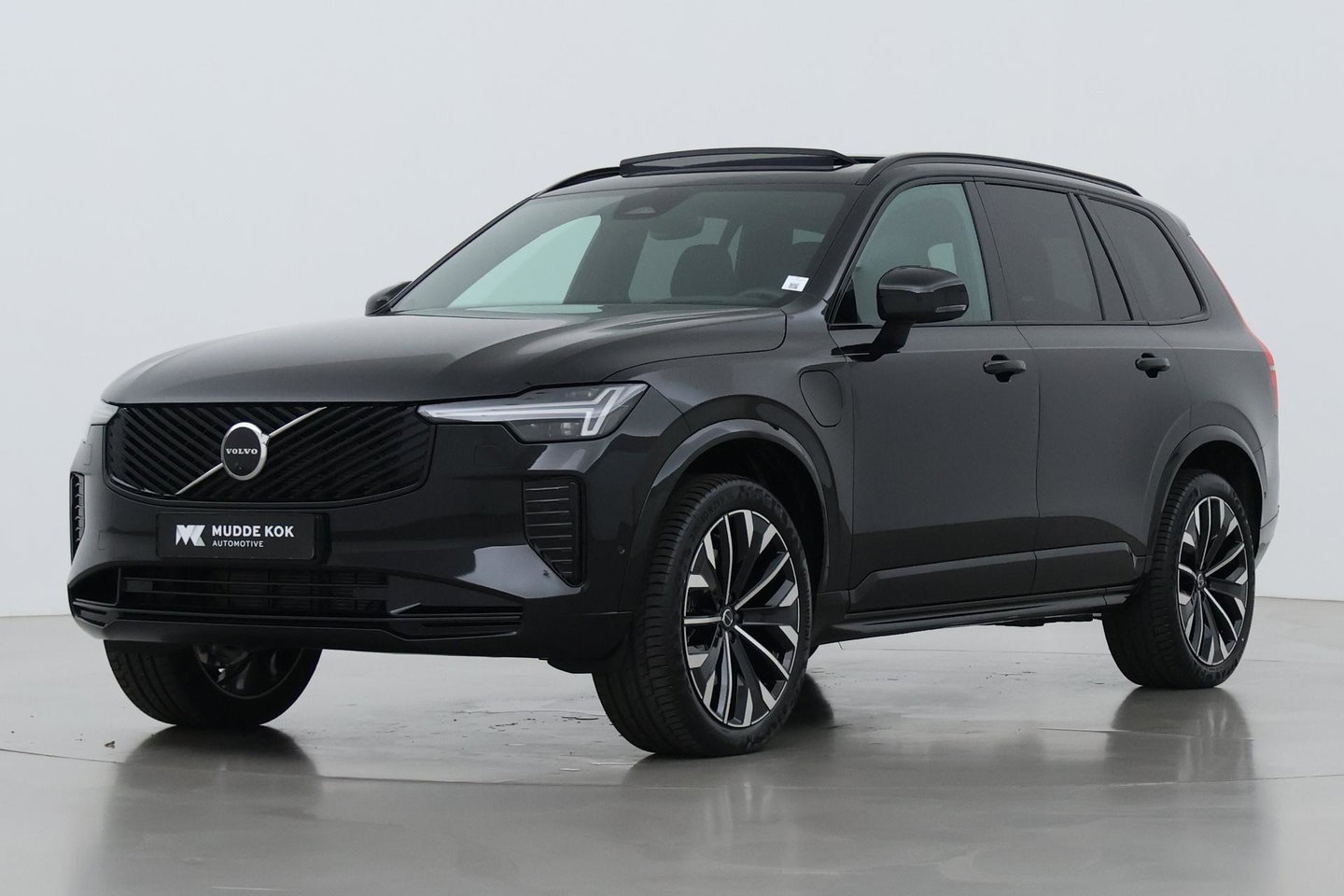 Volvo XC90 T8 Ultra Dark | MY27 | Harman/Kardon | Trekhaak | Panoramadak | 360° Camera | Head-Up | Pilot Assist | 21 Inch