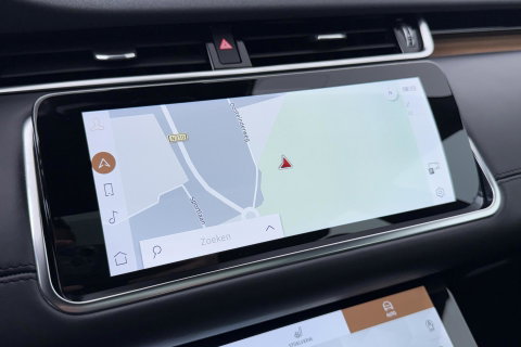 Land Rover Range Rover Evoque 1.5 P300e AWD HSE | Trekhaak | Meridian Surround | Panoramadak | Head-up | BLIS