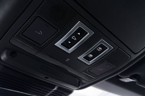 Land Rover Range Rover Evoque 1.5 P300e AWD HSE | Trekhaak | Meridian Surround | Panoramadak | Head-up | BLIS