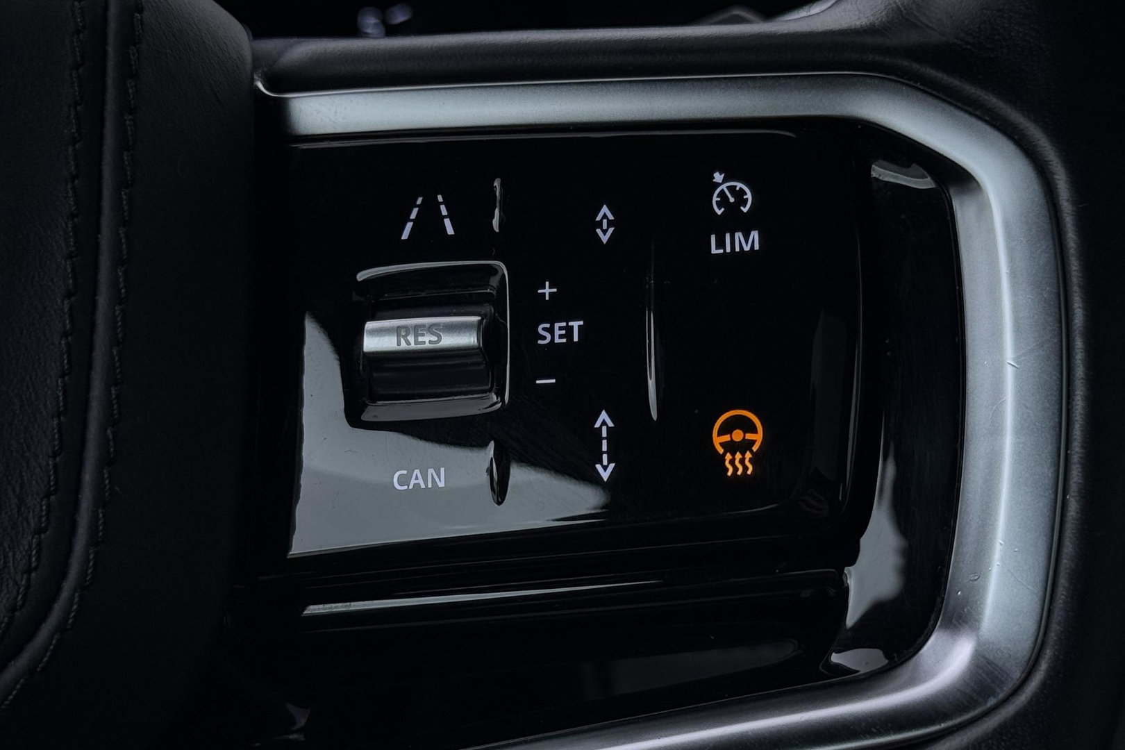 Land Rover Range Rover Evoque 1.5 P300e AWD HSE | Trekhaak | Meridian Surround | Panoramadak | Head-up | BLIS