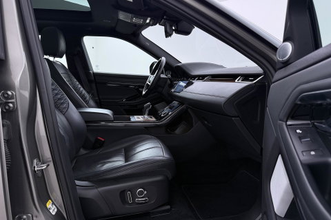 Land Rover Range Rover Evoque 1.5 P300e AWD HSE | Trekhaak | Meridian Surround | Panoramadak | Head-up | BLIS