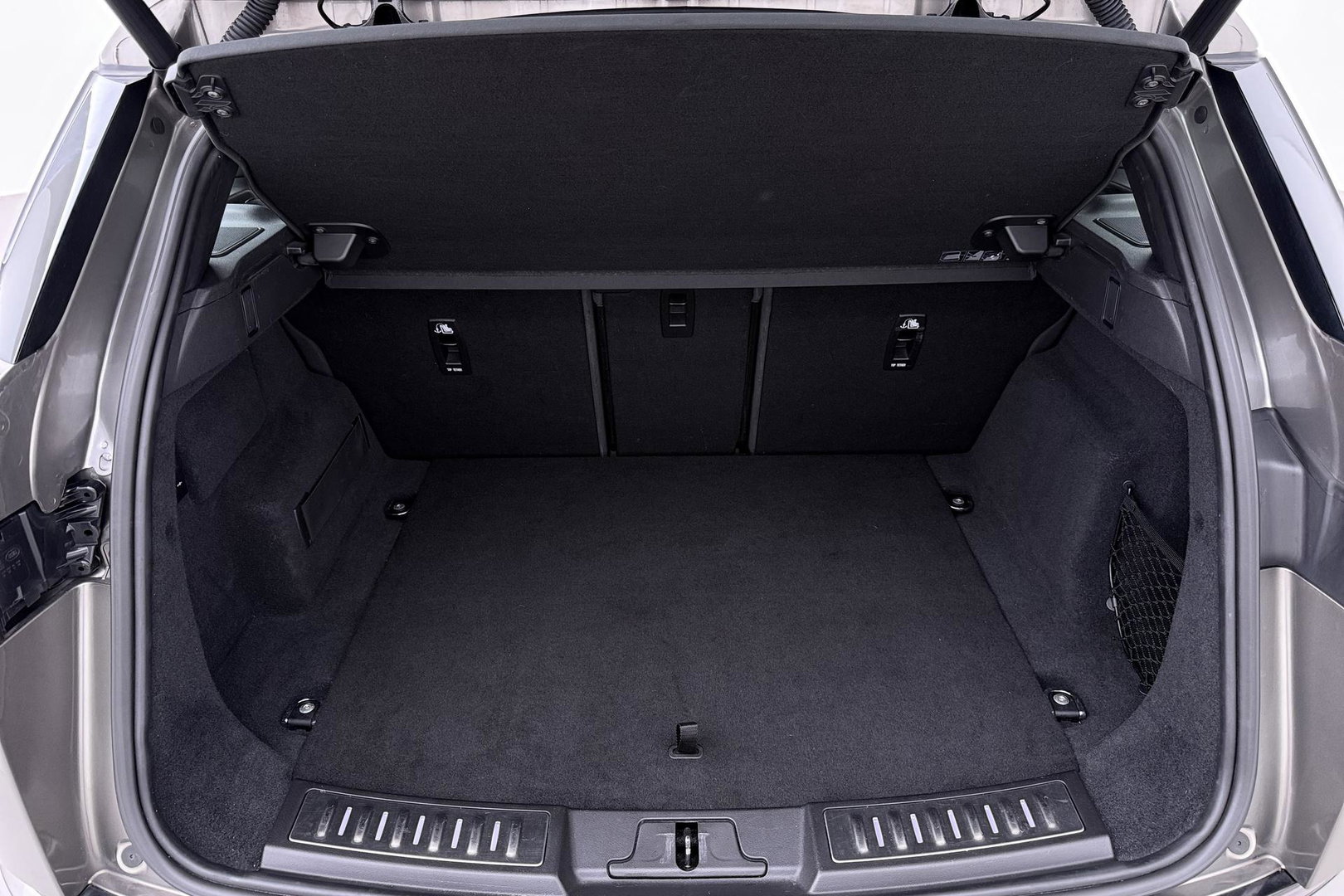 Land Rover Range Rover Evoque 1.5 P300e AWD HSE | Trekhaak | Meridian Surround | Panoramadak | Head-up | BLIS