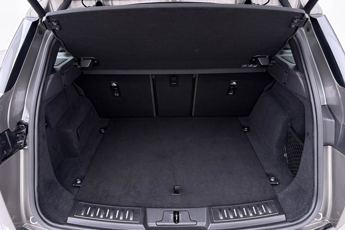 Land Rover Range Rover Evoque 1.5 P300e AWD HSE | Trekhaak | Meridian Surround | Panoramadak | Head-up | BLIS