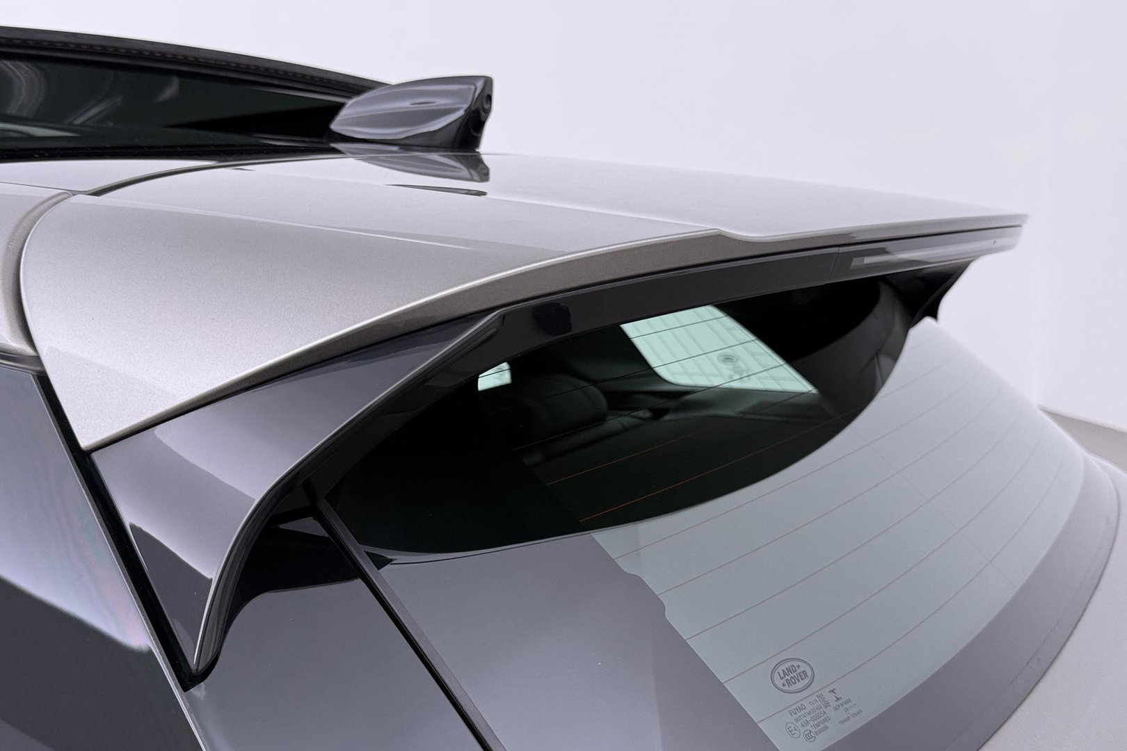 Land Rover Range Rover Evoque 1.5 P300e AWD HSE | Trekhaak | Meridian Surround | Panoramadak | Head-up | BLIS