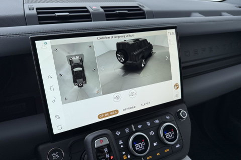Land Rover Defender 110 P300e X-Dynamic HSE | MY26 | Luchtvering | Stoelventilatie | Panoramadak | Trekhaak | 360° Camera | ACC