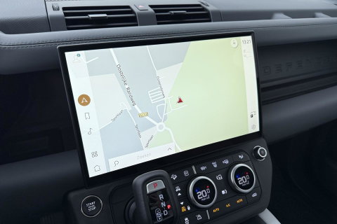 Land Rover Defender 110 P300e X-Dynamic HSE | MY26 | Luchtvering | Stoelventilatie | Panoramadak | Trekhaak | 360° Camera | ACC