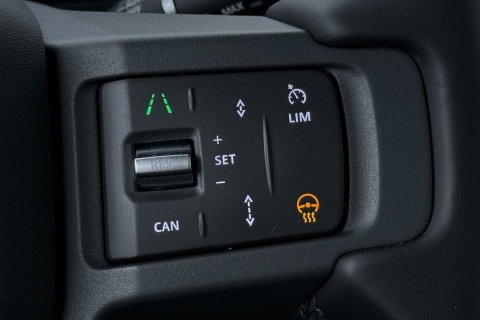 Land Rover Defender 110 P300e X-Dynamic HSE | MY26 | Luchtvering | Stoelventilatie | Panoramadak | Trekhaak | 360° Camera | ACC