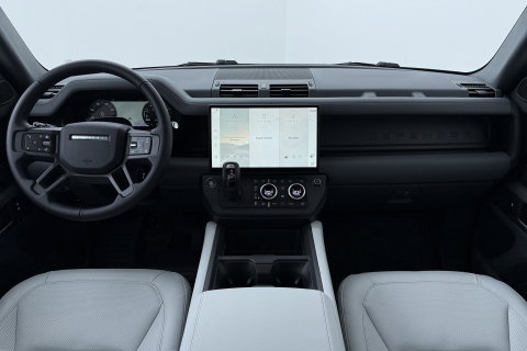 Land Rover Defender 110 P300e X-Dynamic HSE | MY26 | Luchtvering | Stoelventilatie | Panoramadak | Trekhaak | 360° Camera | ACC