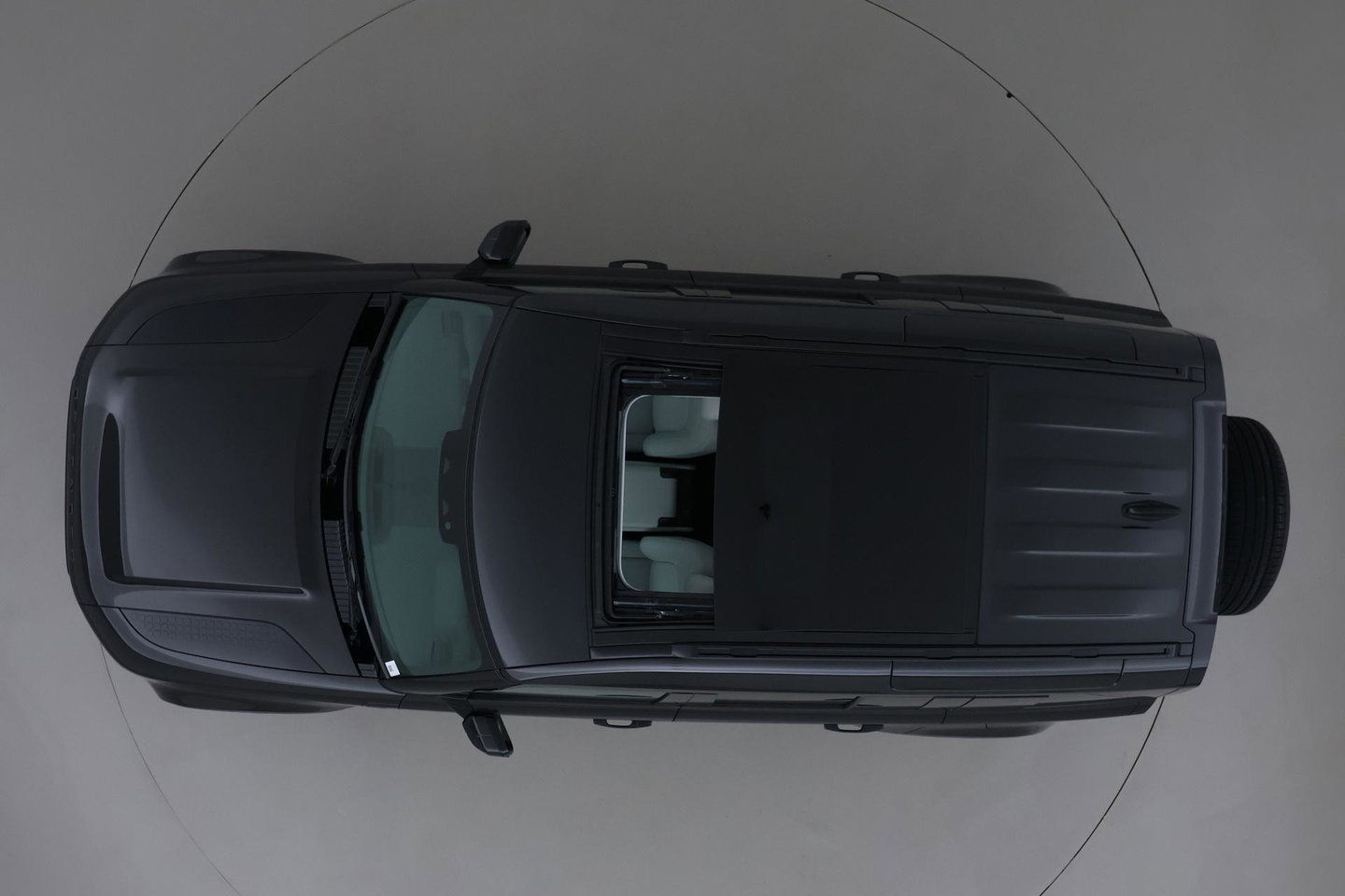 Land Rover Defender 110 P300e X-Dynamic HSE | MY26 | Luchtvering | Stoelventilatie | Panoramadak | Trekhaak | 360° Camera | ACC