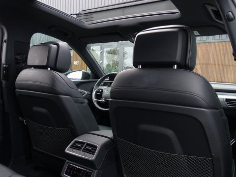 Audi e-tron e-tron 55 Quattro 408PK / pano / 22'' RS / B&O sound / 360°