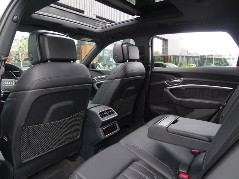 Audi e-tron e-tron 55 Quattro 408PK / pano / 22'' RS / B&O sound / 360°