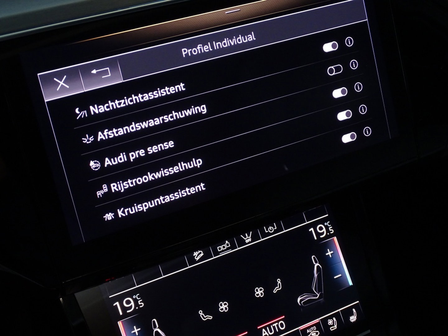 Audi e-tron e-tron 55 Quattro 408PK / pano / 22'' RS / B&O sound / 360°