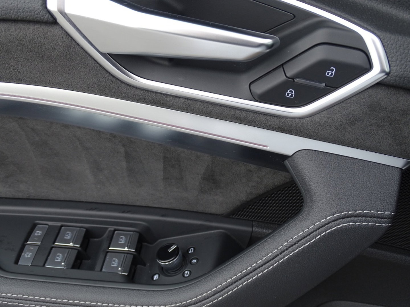 Audi e-tron e-tron 55 Quattro 408PK / pano / 22'' RS / B&O sound / 360°