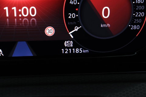 Volkswagen Golf 2.0 GTI Clubsport | Panoramadak | Nurburgring Pack | 19 inch | Stoel- Stuurverwarming