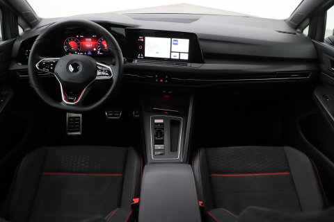 Volkswagen Golf 2.0 GTI Clubsport | Panoramadak | Nurburgring Pack | 19 inch | Stoel- Stuurverwarming