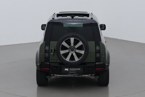 Land Rover Defender 110 P300e X-Dynamic HSE | MY26 | ACC | Trekhaak | ClearSight | Luchtvering | Panoramadak | Meridian Surround | Head-Up | 22 Inch