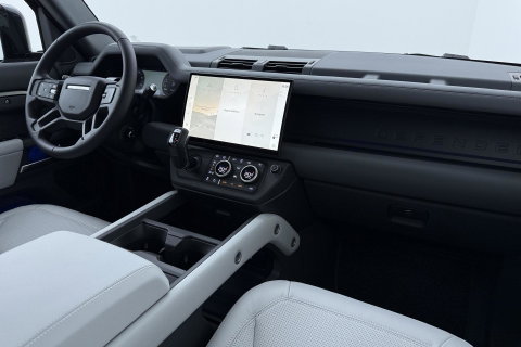 Land Rover Defender 110 P300e X-Dynamic HSE | MY26 | ACC | Trekhaak | ClearSight | Luchtvering | Panoramadak | Meridian Surround | Head-Up | 22 Inch