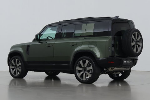 Land Rover Defender 110 P300e X-Dynamic HSE | MY26 | ACC | Trekhaak | ClearSight | Luchtvering | Panoramadak | Meridian Surround | Head-Up | 22 Inch