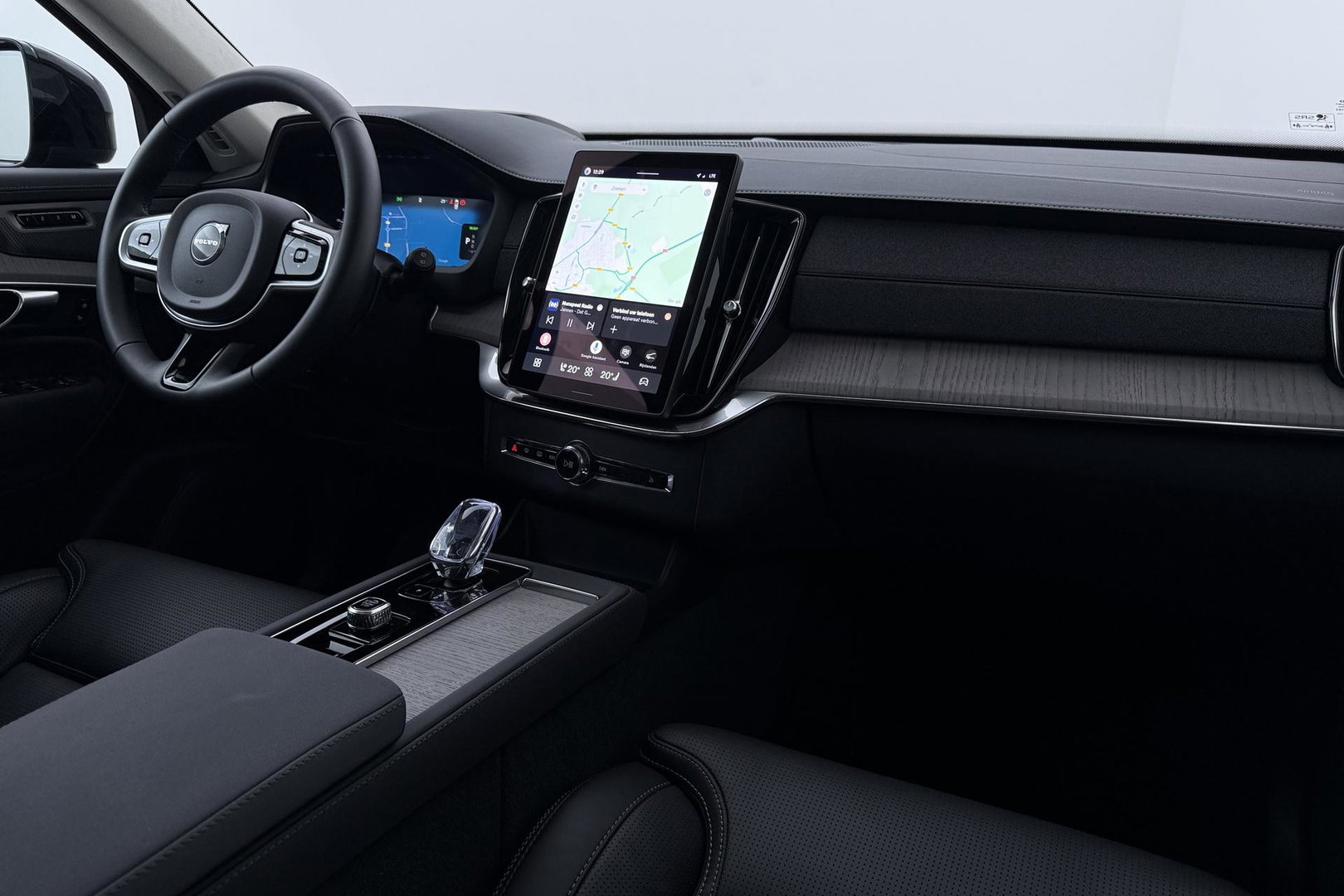 Volvo XC90 T8 Ultra Dark | Luchtvering | Harman/Kardon | Panoramadak | 360° Camera | Massage | Head-Up | ACC