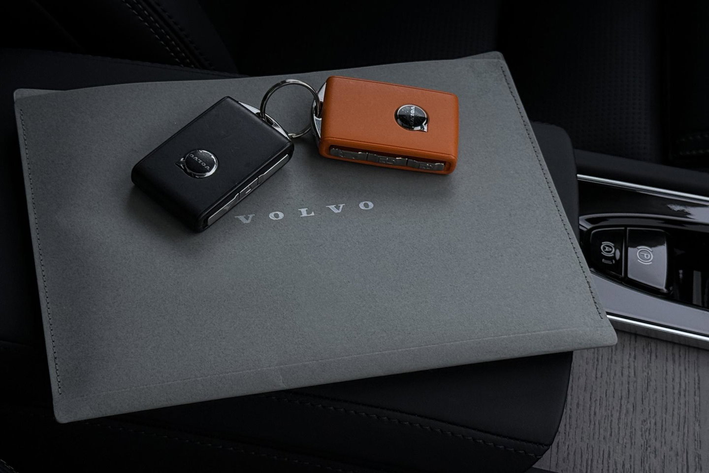 Volvo XC90 T8 Ultra Dark | Luchtvering | Harman/Kardon | Panoramadak | 360° Camera | Massage | Head-Up | ACC