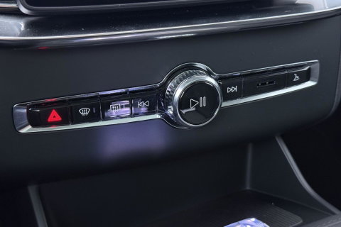 Volvo XC90 T8 Ultra Dark | Luchtvering | Harman/Kardon | Panoramadak | 360° Camera | Massage | Head-Up | ACC