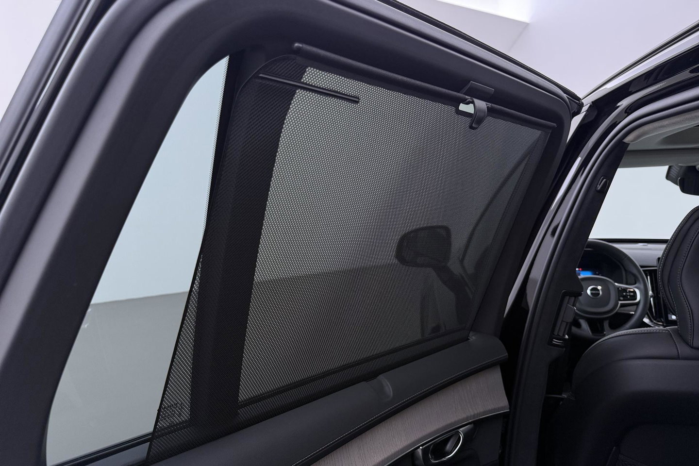 Volvo XC90 T8 Ultra Dark | Luchtvering | Harman/Kardon | Panoramadak | 360° Camera | Massage | Head-Up | ACC